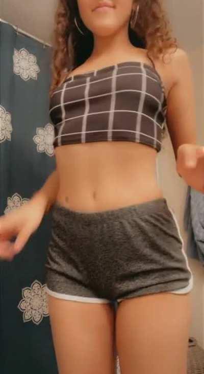 I want to show my bf how many of you would put a load in me