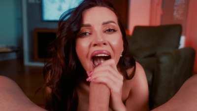 Psychologist with big tits sucks a patient's fat cock - Luna Roulette