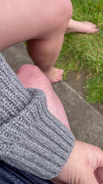 Public play on a park bench 🥵