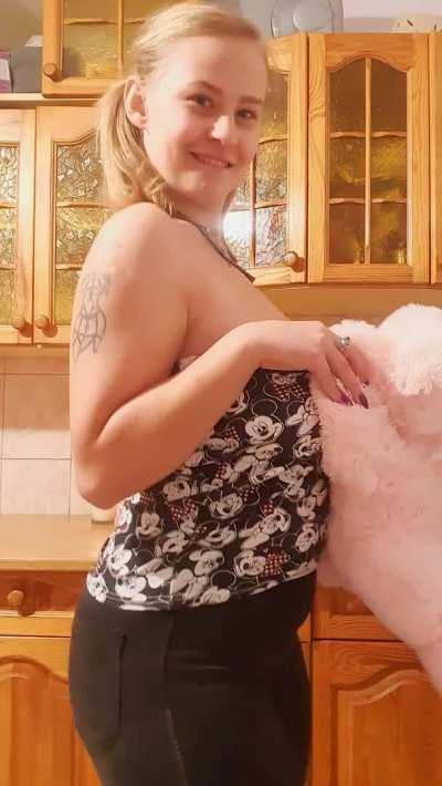 Bouncing tits, bouncing plushi.