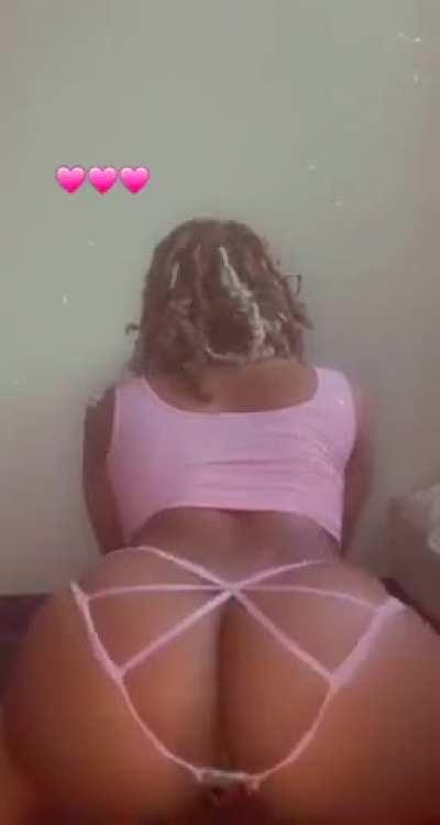 Ready to play❤️Onlyfans:Elsacandy //snapchat: rio_amarillo