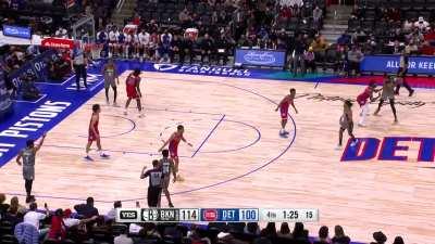 [Highlight] KD puts the finishing touches and scores the jumper to reach 51 pts