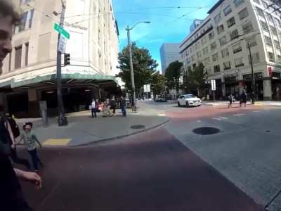 [OLD STREAM CLIP] Anisa on fans not interacting with her when coming up to say hi to Ian