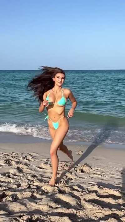 Beach Bikini Bouncing