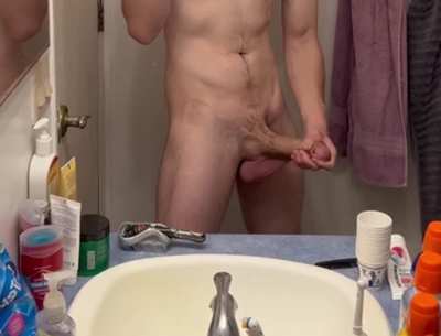 28(M4F) Fast or slow strokes? Personally, I love slow and deep 😉