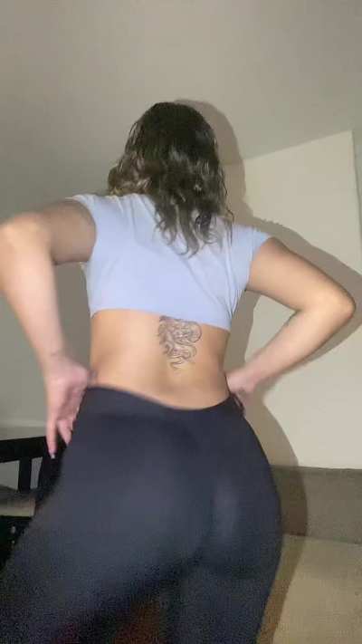 Small girl = Small pussy