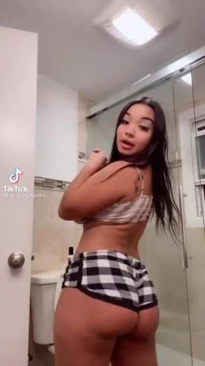 Ultimate Big Bank Compilation #3 (Dress & Shorts Edition)