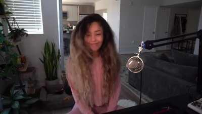 Rae looking adorable on stream