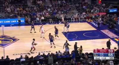 [Highlight] Otto Porter Jnr hits his three straight three-pointers within 40 seconds and Chase Center erupts!