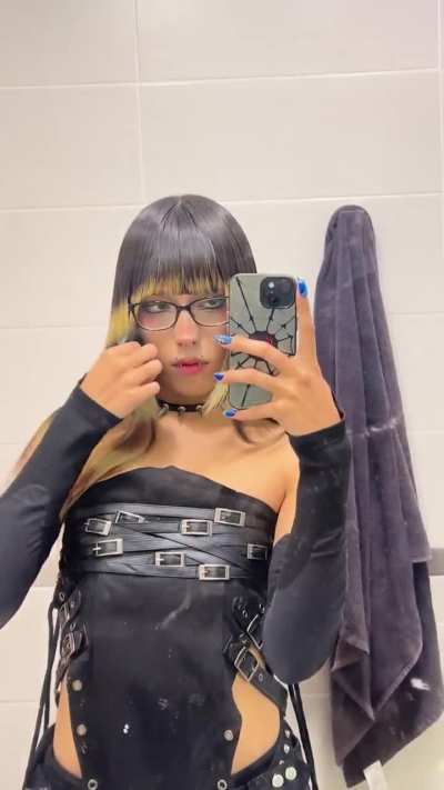 23 [NB] First time wearing my new glasses 💕