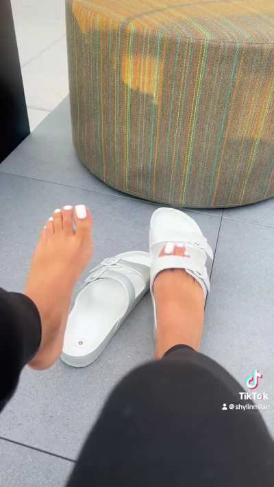 How close are my toes to 10/10?