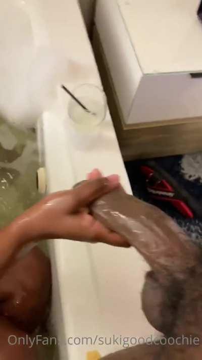 Sukihana Eating Dick