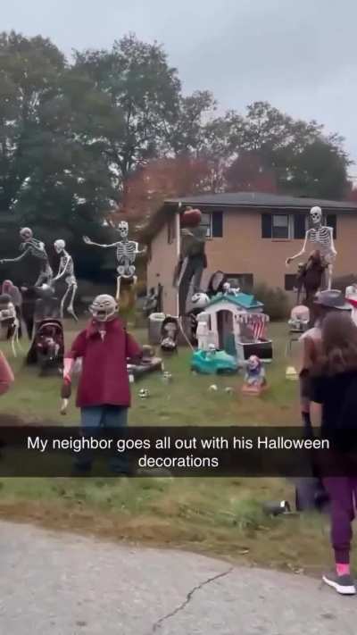 That has to be like $20k+ of decorations
