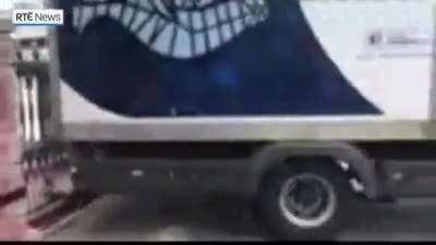 Man crashes through gates of the Russian Embassy in Dublin [Footage]