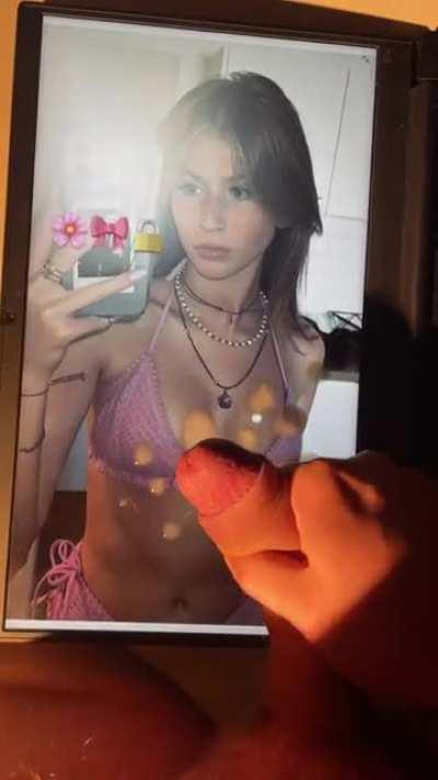 Zalana Roxie 😋 jeśli będzie dobry odbiór może wrócę do tribute regularnie👀