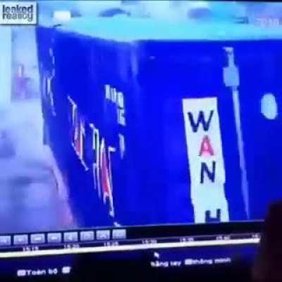 Всех собрал(11 погибших, Индонезия)