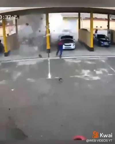 Poor man’s car destroyed itself while charging