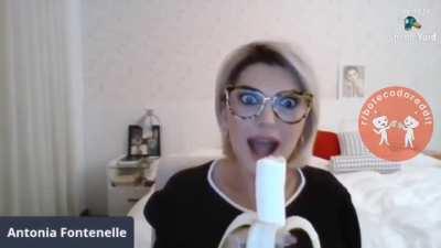 An.. Annn AntÃ´nia?