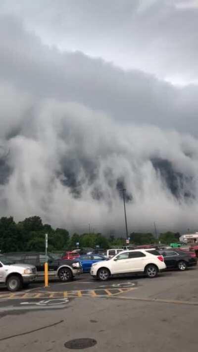 This feels like something straight out of a Stephen King novel