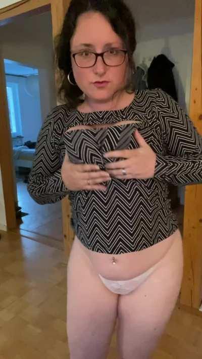 Do you eat 42 year old pussy?