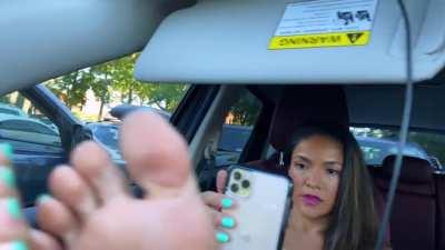 (Behind the scenes) Every time I was trying to record myself the person in the next car kept looking over. This is the longest he kept his head down lol.