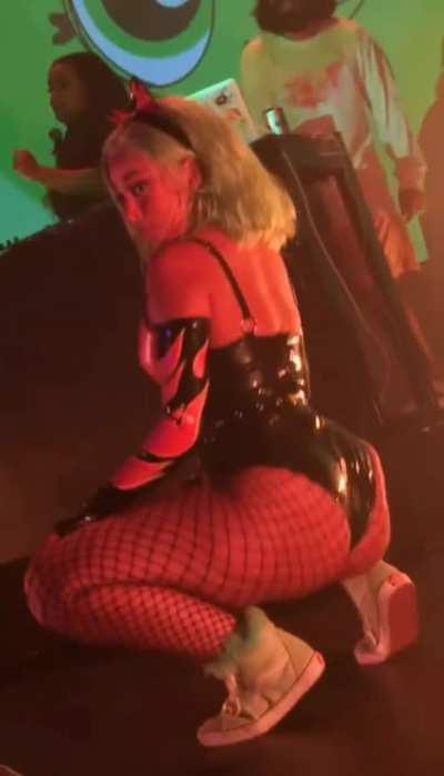 A Doja Cat concert would be fun