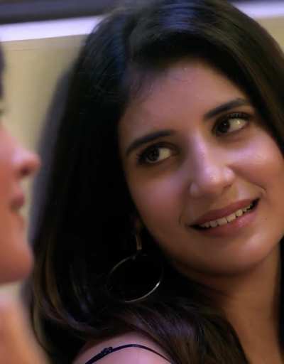 Lara Dutta & Ayn Zoya [Hiccups & Hookups S01E08]