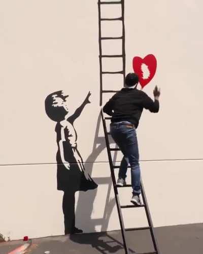 How the shots are spliced perfectly together