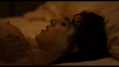 Aubrey Plaza &amp;amp; Margaret Qualley in 'Honey Don't' (2025)