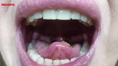 This little tailor was brave, but it didn't help him))) I need more snacks like this)