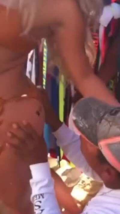 Tattoo artist stretches her asshole