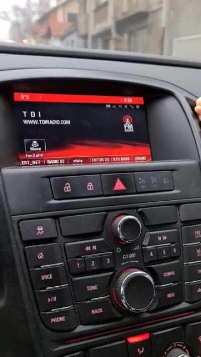 Na TDI radiju pevaju pesmu o poskupljenju PCR testa, kao parodija pesme 