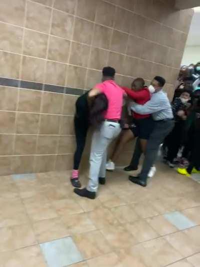 Sum females gettin into it at my school