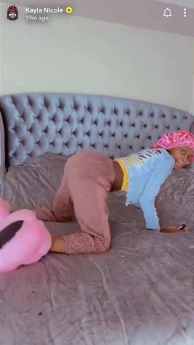 I just know she freaky af in the bed