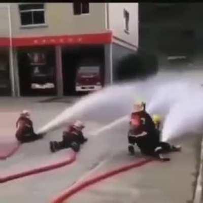 só abaixa o som q fica um poquinho estorado