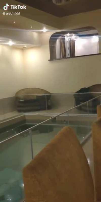 Rare footage of Rangers returning from Dubai (2020)