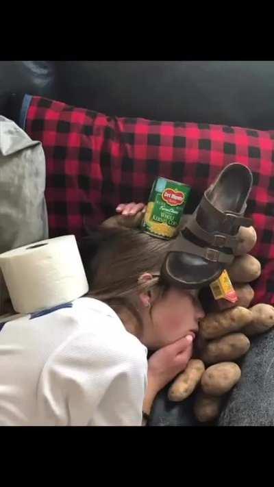 Thought it was going to be a penis drawn on her forehead