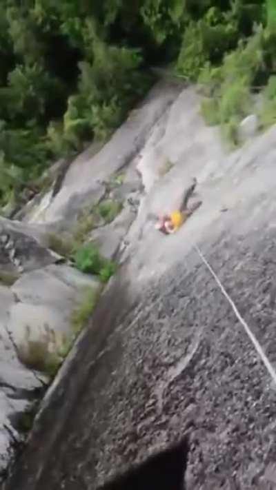 Best friend of the year award goes to...