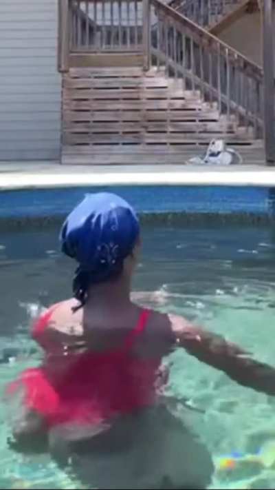 Thick with small perky titties and a fat ass 🍑 best combo