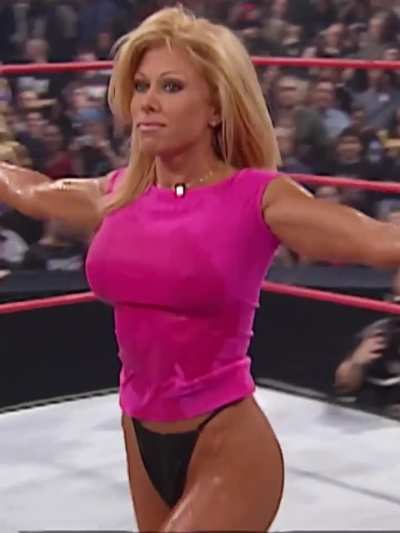 Just look at that tight body of Terri Runnels
