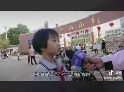 典，真的不容易看她小小年紀那堅定的眼神清晰的咬字精準的動作，就知道練習了不少個日與夜