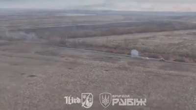 T-64BV with anti-drone protection from the Tank Company of the Rubizh Brigade (National Guard) operating against Russian positions West of the village of Stelmakhivka, Luhansk region. Published on November 22, 2024