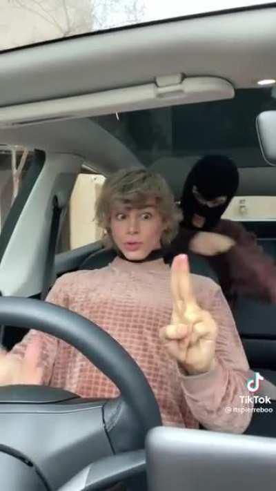 Ik y&rsquo;all have seen people stitch this a million times but this one&rsquo;s ✨ French ✨