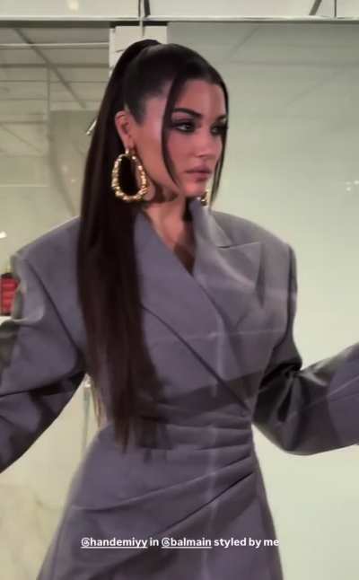 Her Aura is Divine ✨