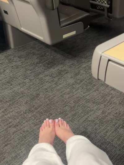 I hope nobody walks by 🤭😝