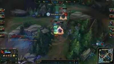 Viego's untargetable pyke ult that restores 500 hp scores a penta kill :D:D:D:D