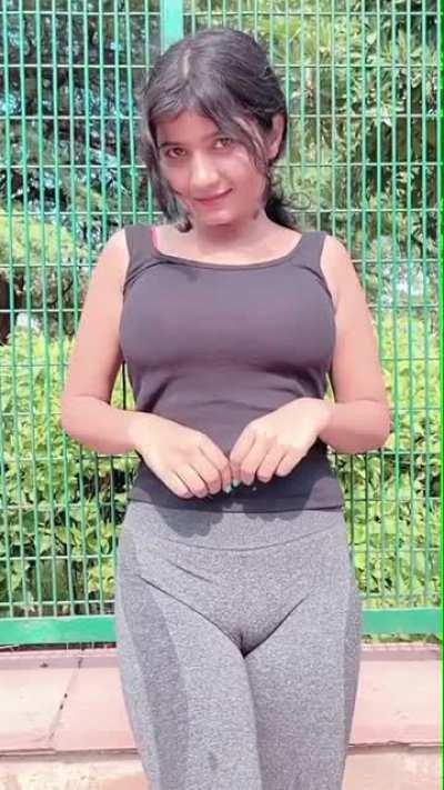 DesiCamelToe - Video #8634