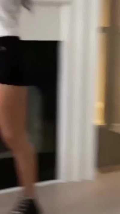 Jenna Ortega, leggy and booty