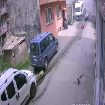 Small plane crashes in Bursa province (Turkey)