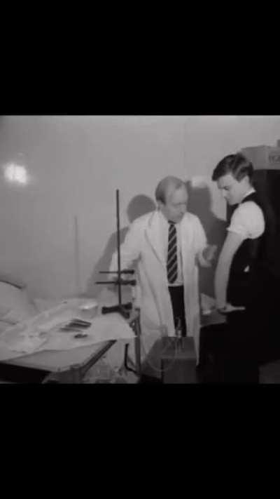 Needleless Vaccines 1967